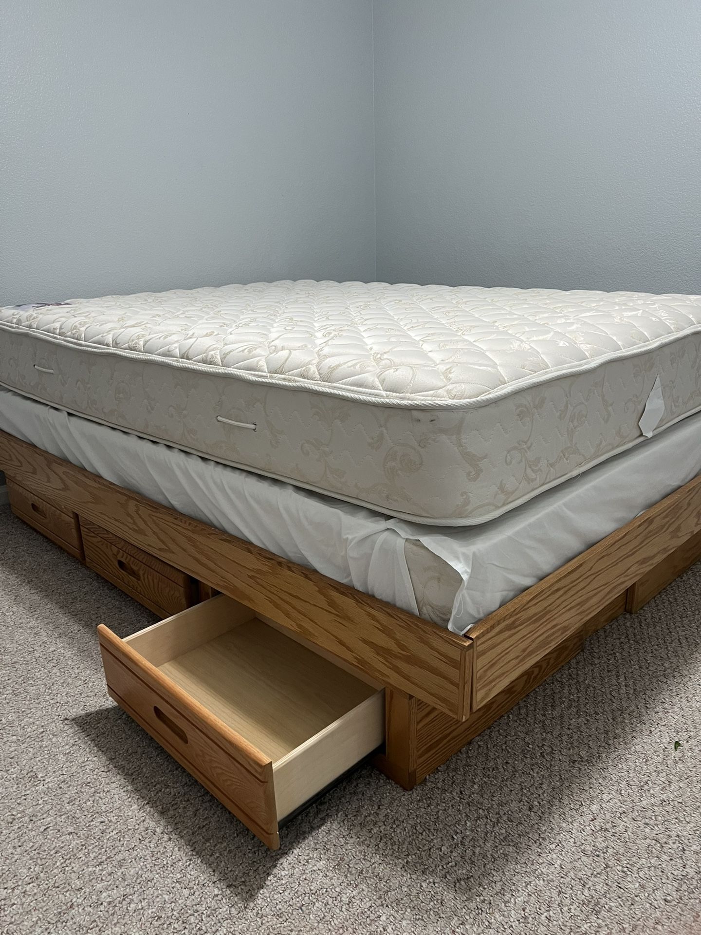 Queen Size Bed And Frame