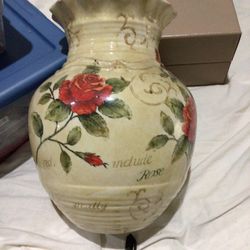 Medium Size Classic Red Painted Flower Vase  