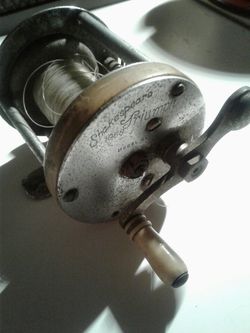 Shakespeare Triumph 1958 Model GE