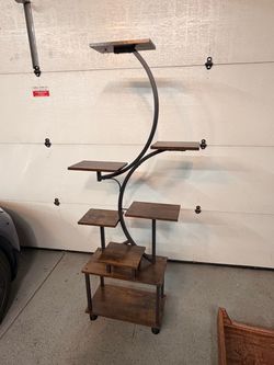 Plant shelf