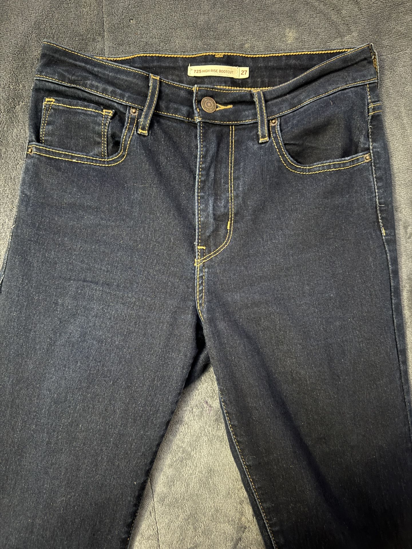 Levi’s Bootcut Jeans