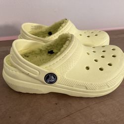 Crocs size 10 toddler children yellow lined slip on shoes