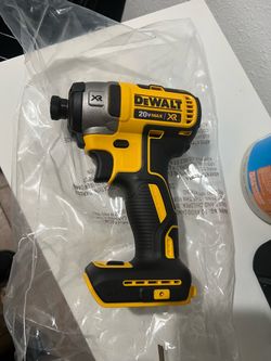 DeWalt drill XR 20v  tool only