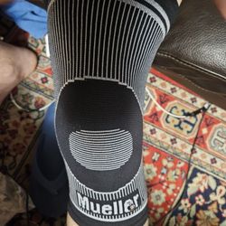 Knee Support MUELLER 