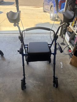 Stand up walker