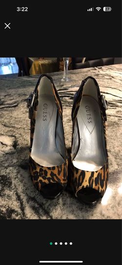 Women’s heel pumps