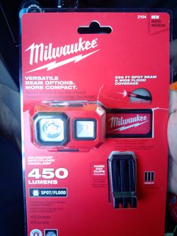 Milwaukee 295-ft Spot Beam And White Flood Coverage