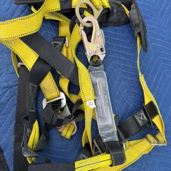 Guardian Fall Protection Safety Harness – Roofing / Construction
