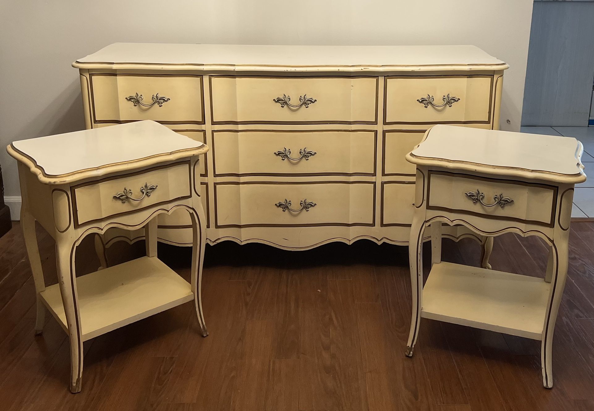 Dixie Furniture French Provincial Vintage