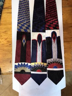 370 assorted 3 designs 100% silk made in Italy neckties
