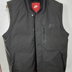 Retro Nike padded men’s vest 