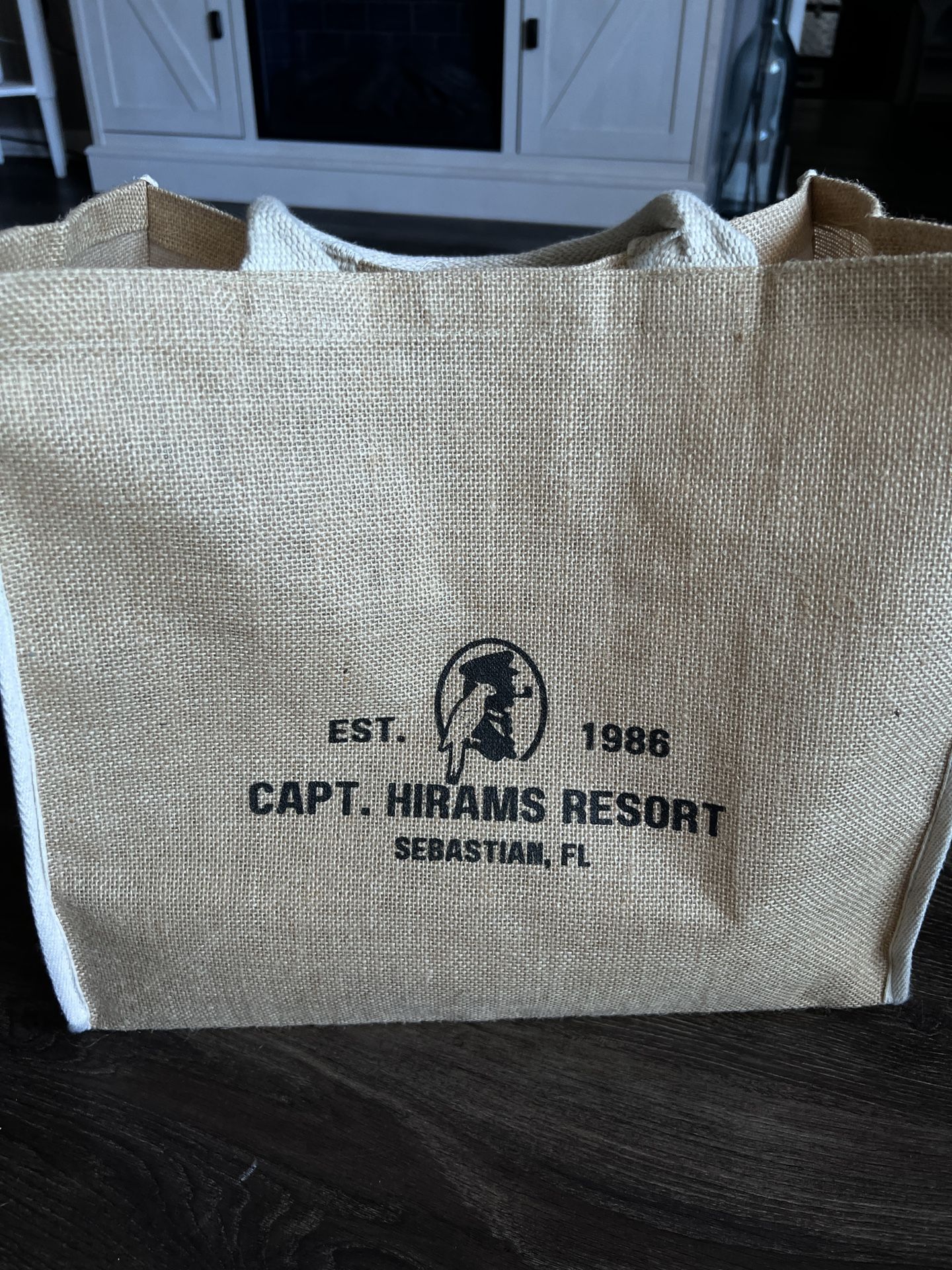 Captain Hiram’s resort, Sebastian, Florida burlap heavy duty carry all bag
