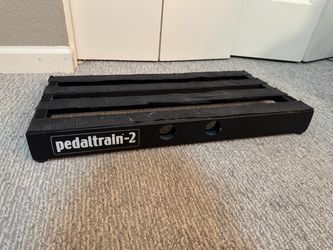 Pedaltrain 2 24 x 12.5 Guitar Pedal Board