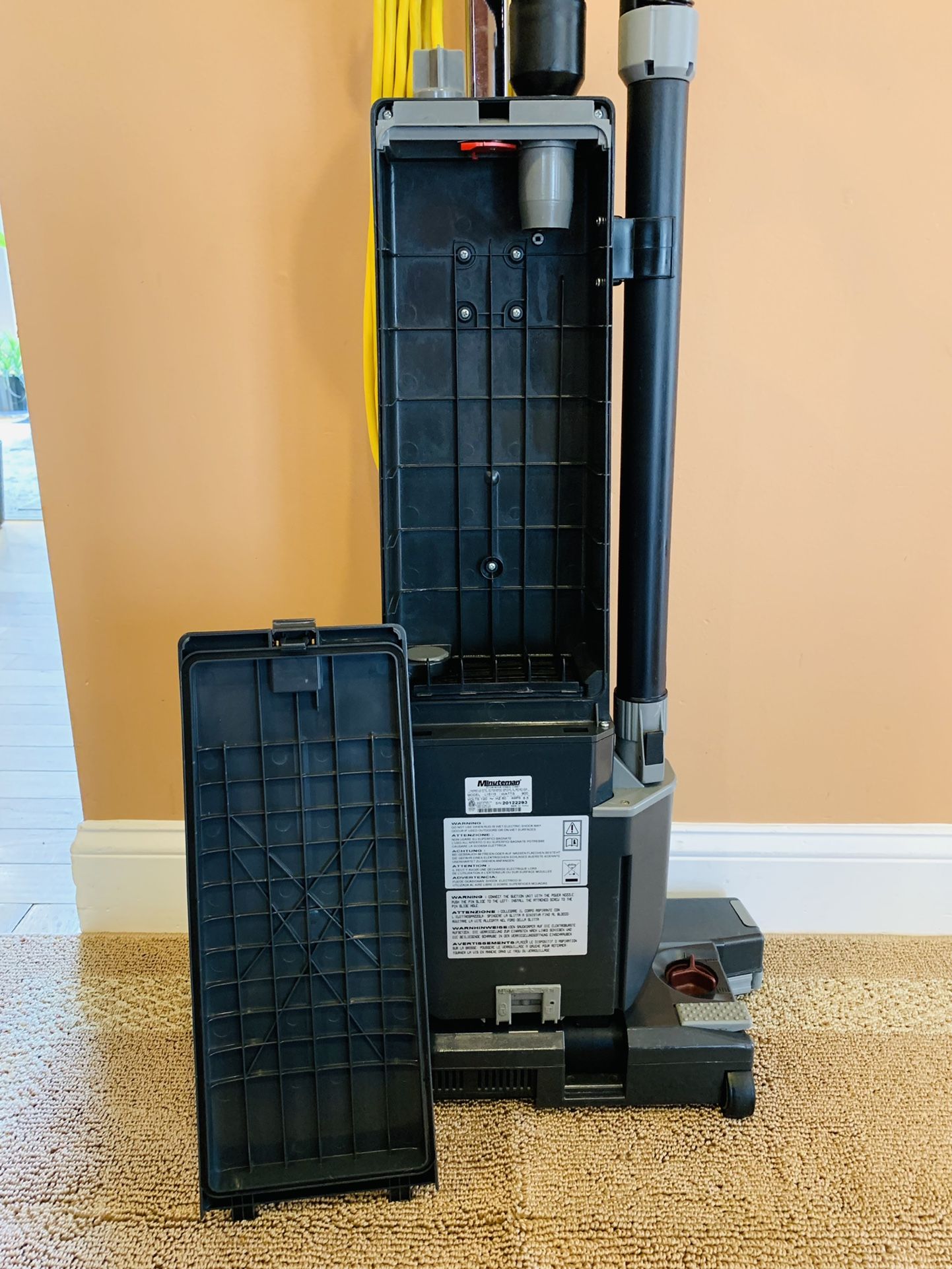 MinuteMan Heavy Duty Commercial Vacuum Cleaner