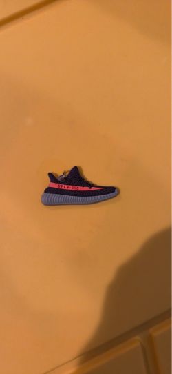 Yeezy Boost 350 V2 Rubber Keychain