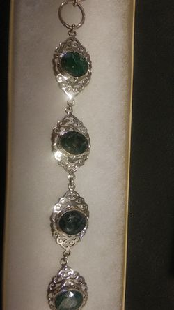 Silver&Emerald bracelet. Hand tooled silverwork from Bali.