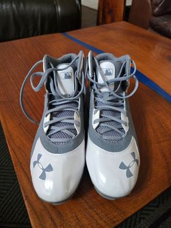 Spine Heater Mid ST Baseball Cleats White and Gray High-Top Size 10.5