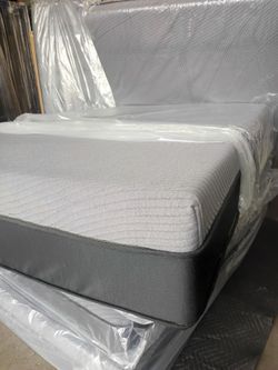 New full size mattress memory foam