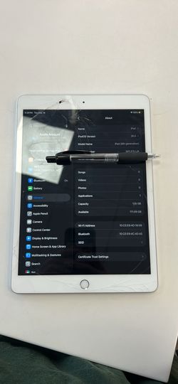 iPad 8 CRACKED DIGITIZER 128gb
