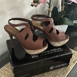 Brown Sandal Heel, Size 7