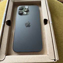 iPhone 14 Pro Max  - 128gb