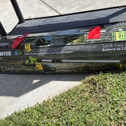 Cordless 20 Inch Trimmer 