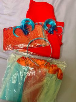 Girl’s things accessories