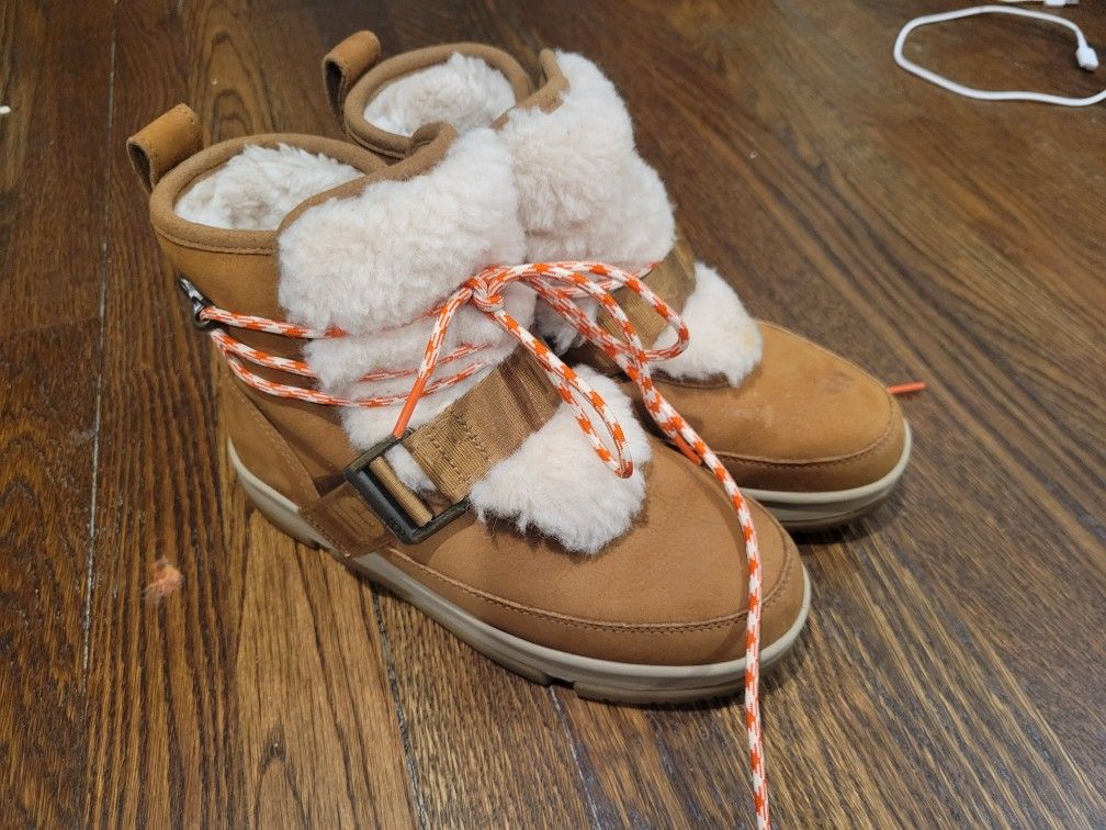 Uggs, Size 7