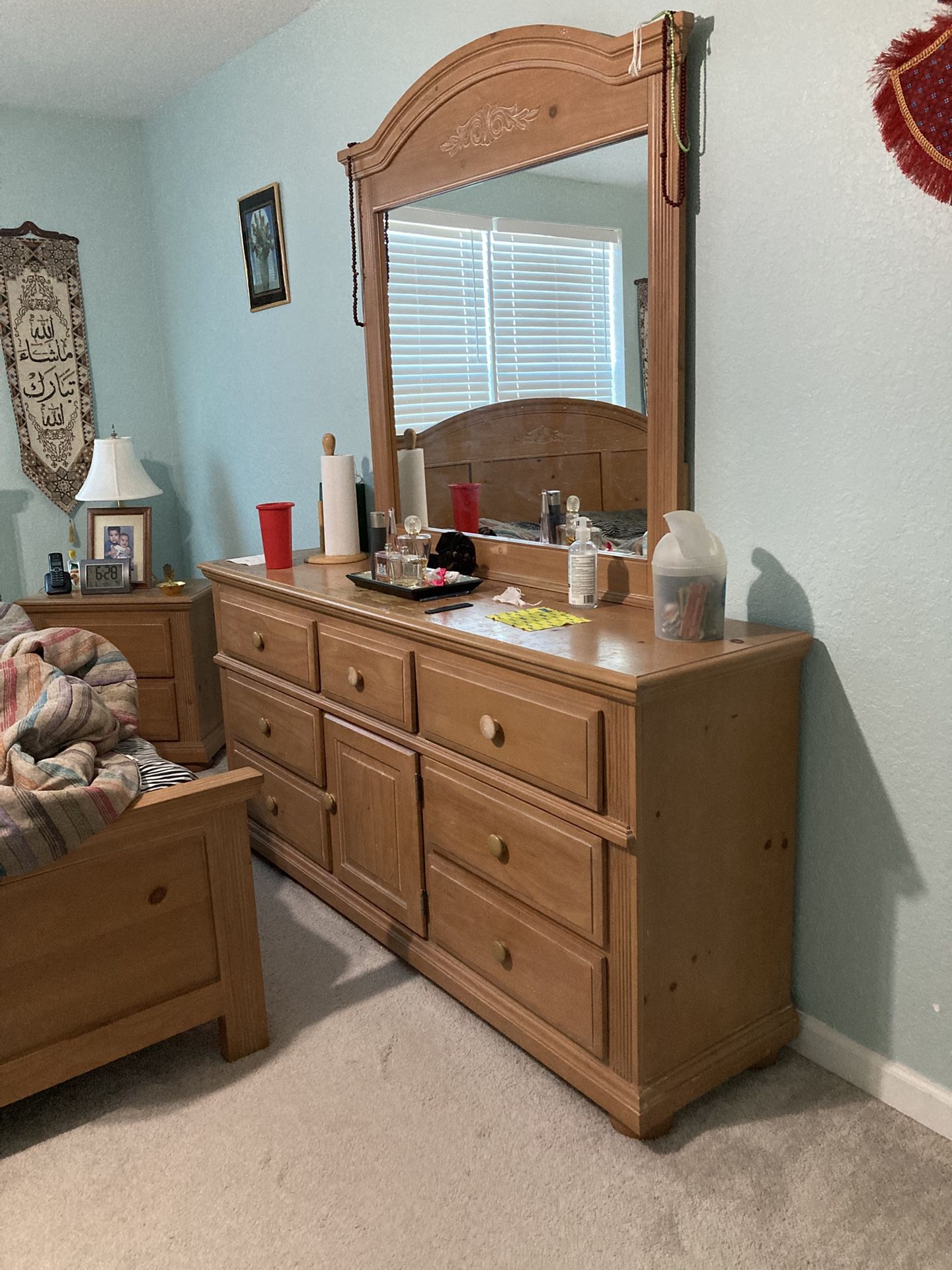 Big Size Dresser With Mirror For $200 Solid Wood