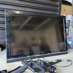 Sony 40” Tv With Mount