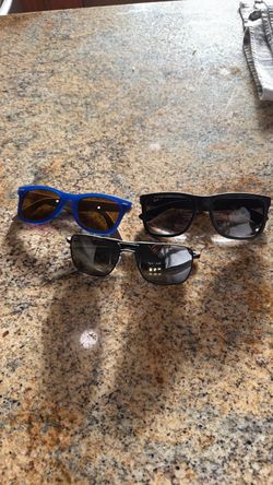 Lot of 3 Sunglasses Ray-Ban and Oakleys