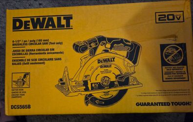 DEWALT
20V MAX Cordless Brushless 6-1/2 in. Sidewinder Style Circular Saw (Tool Only)