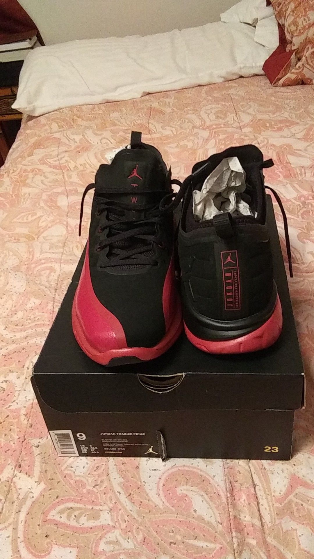 Jordan"s boys size 9