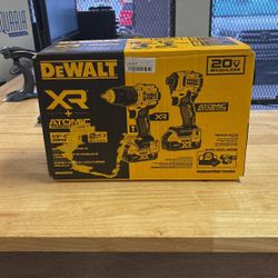 Dewalt 20-Volt MAX XR Hammer Drill and ATOMIC Impact Driver Combo Kit (2-Tool) with Two 4 Ah Batteries, Charger and Bag