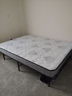 Mattress Firm new with Bi-Fold Platform Foundation & full queen bedding set