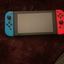 Nintendo Switch 