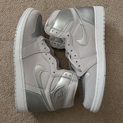 Air Jordan Retro 1 High "Japan " Size 11.5/13wmns