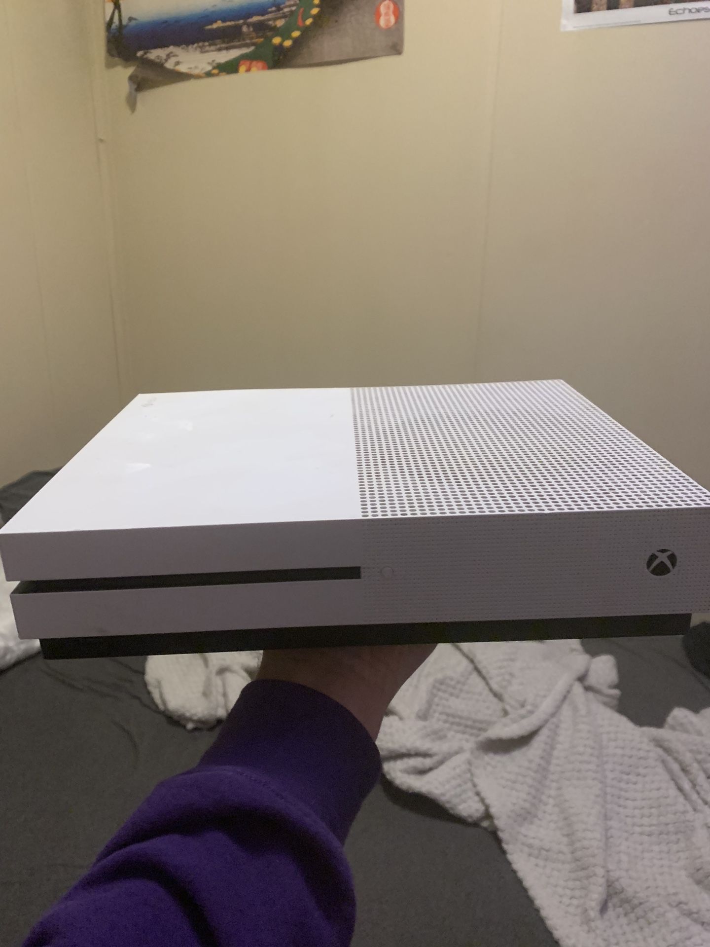 Xbox One S