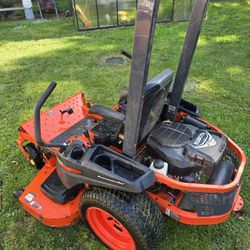 Kubota Z125s 54" Mower