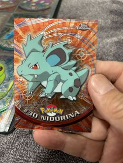 Pokémon Topps Chrome #30 Nidorina
