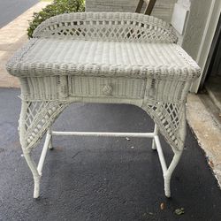 Wicker vanity or desk. About 31”x16”. Coral Springs near University and Wiles. $30