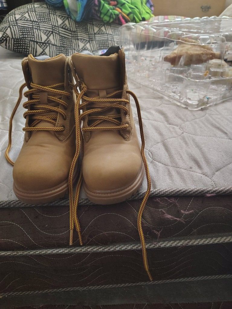 Boys Boots