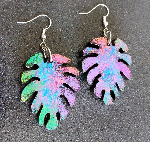 Rainbow color shift chrome tropical Hawaiian leaf dangle earrings new