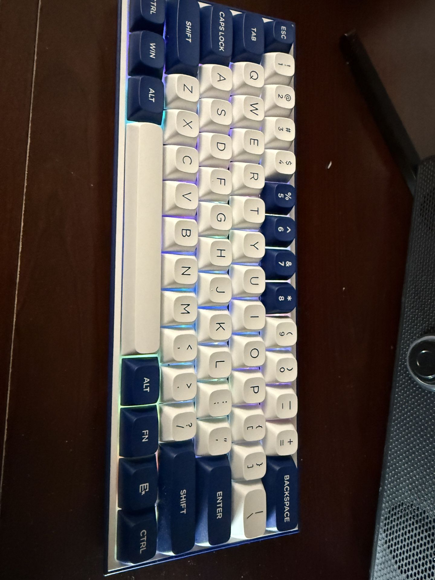 Many Ran Keyboard Wireless