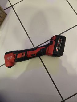 Milwaukee multitool