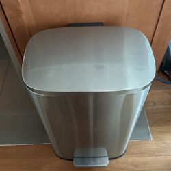 Kitchen Garbage Bin (with mini version)