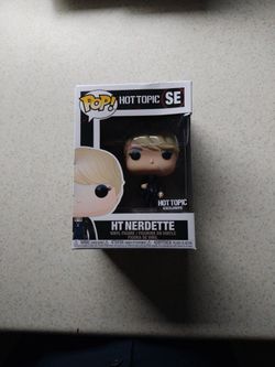 Pop Ht Nerdette