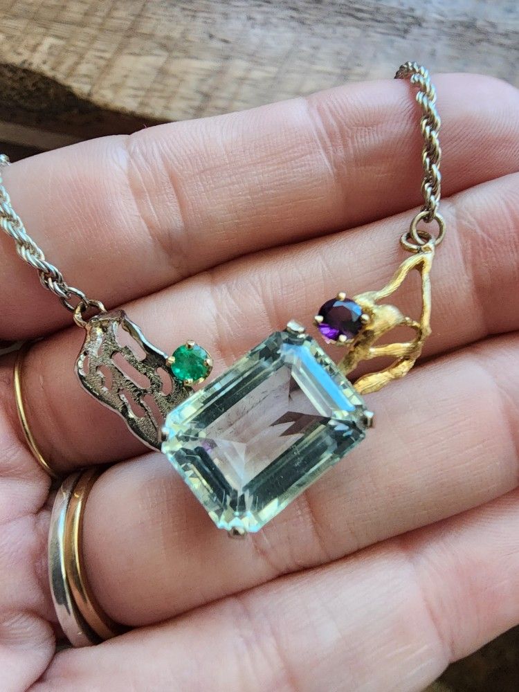 Beautiful Large Auquamarine Gem Necklace