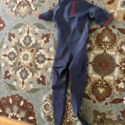 wetsuit
