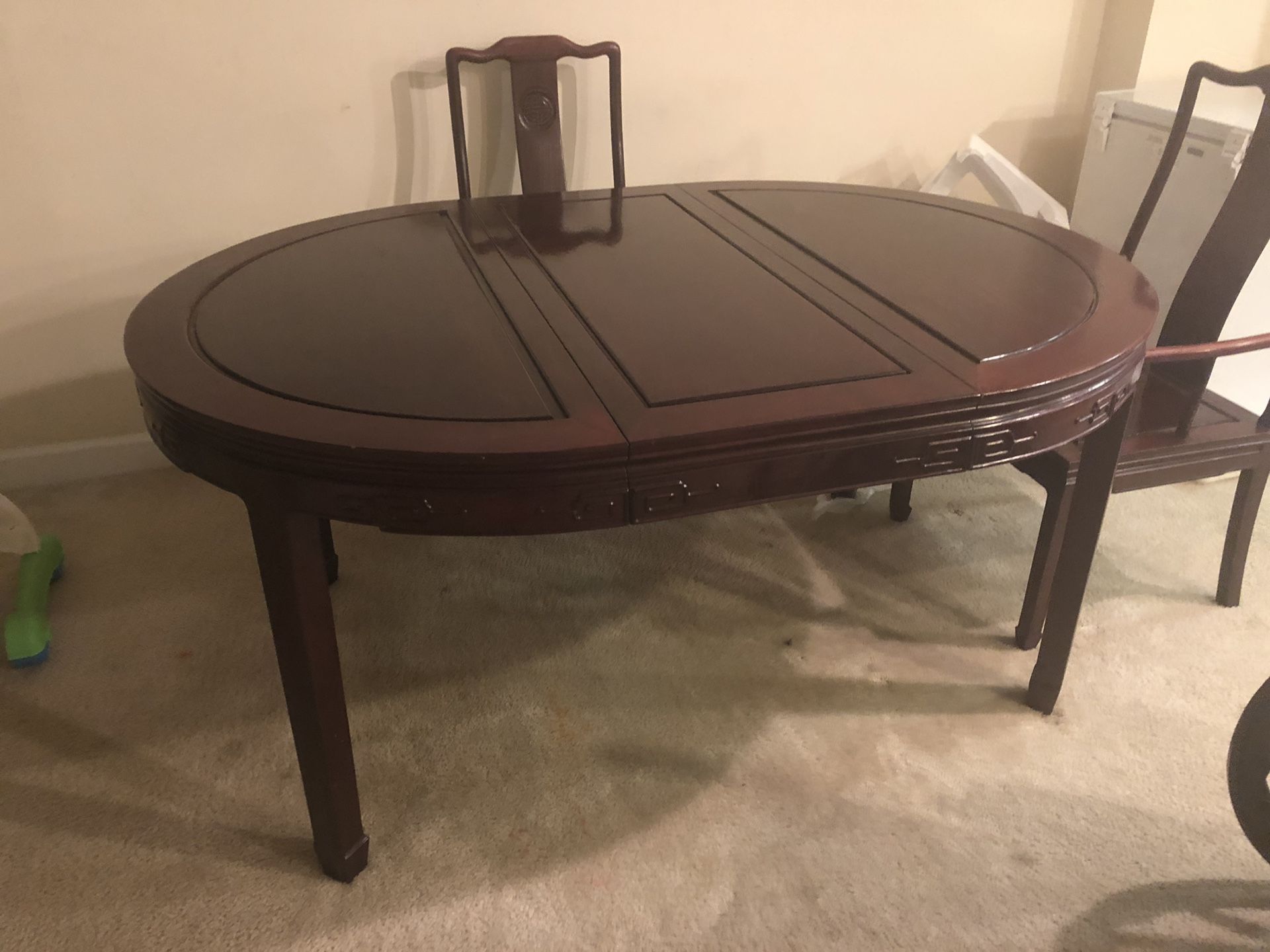 Dining room table